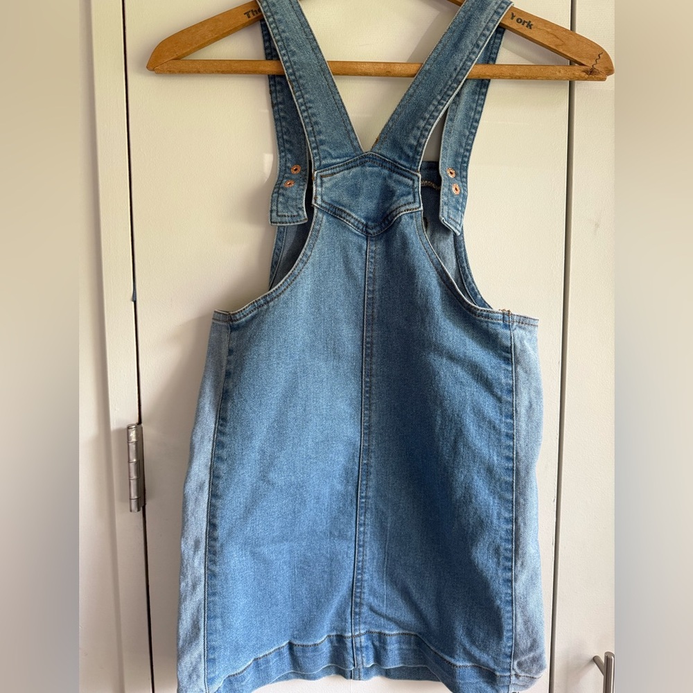 Girls BCBG Variegated Denim Stretch overall dress, 10, MSRP $64 - Picture 2 of 5